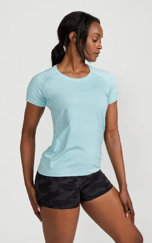 Women's Lux-Tech Shirt in Sea Angel