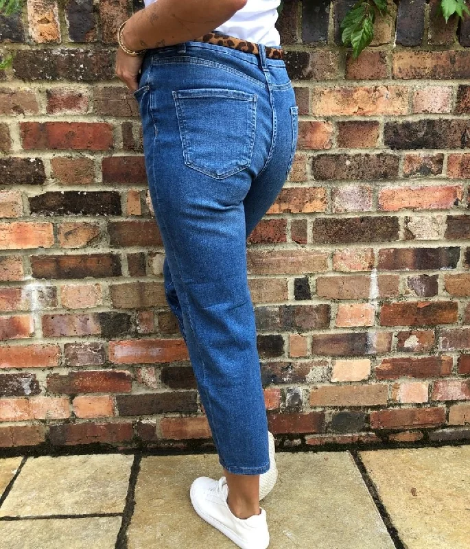 Mid Denim Straight Cropped Jeans