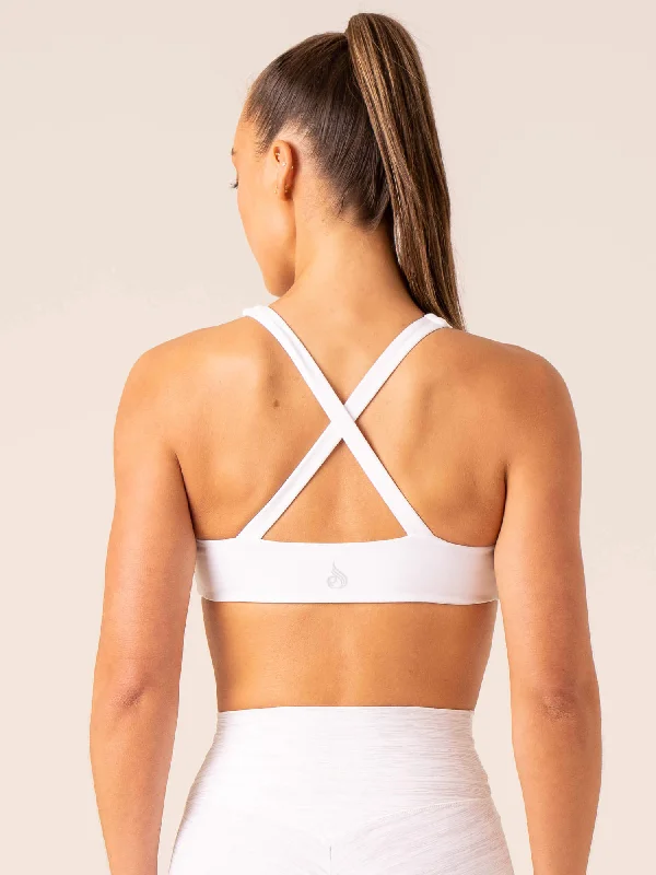 Momentum Twist Sports Bra - White